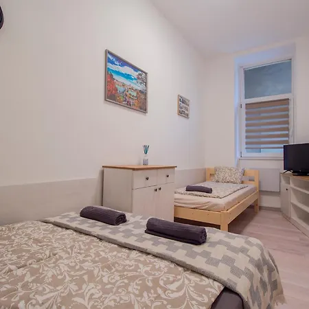 Dob Apartment With Ac Budapešť Exteriér fotografie