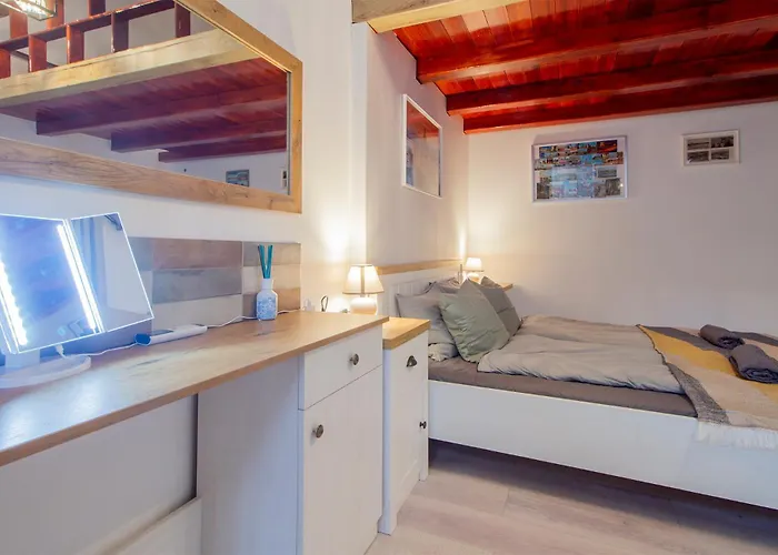 Dob Apartment With Ac