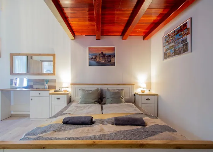 Dob Apartment With Ac